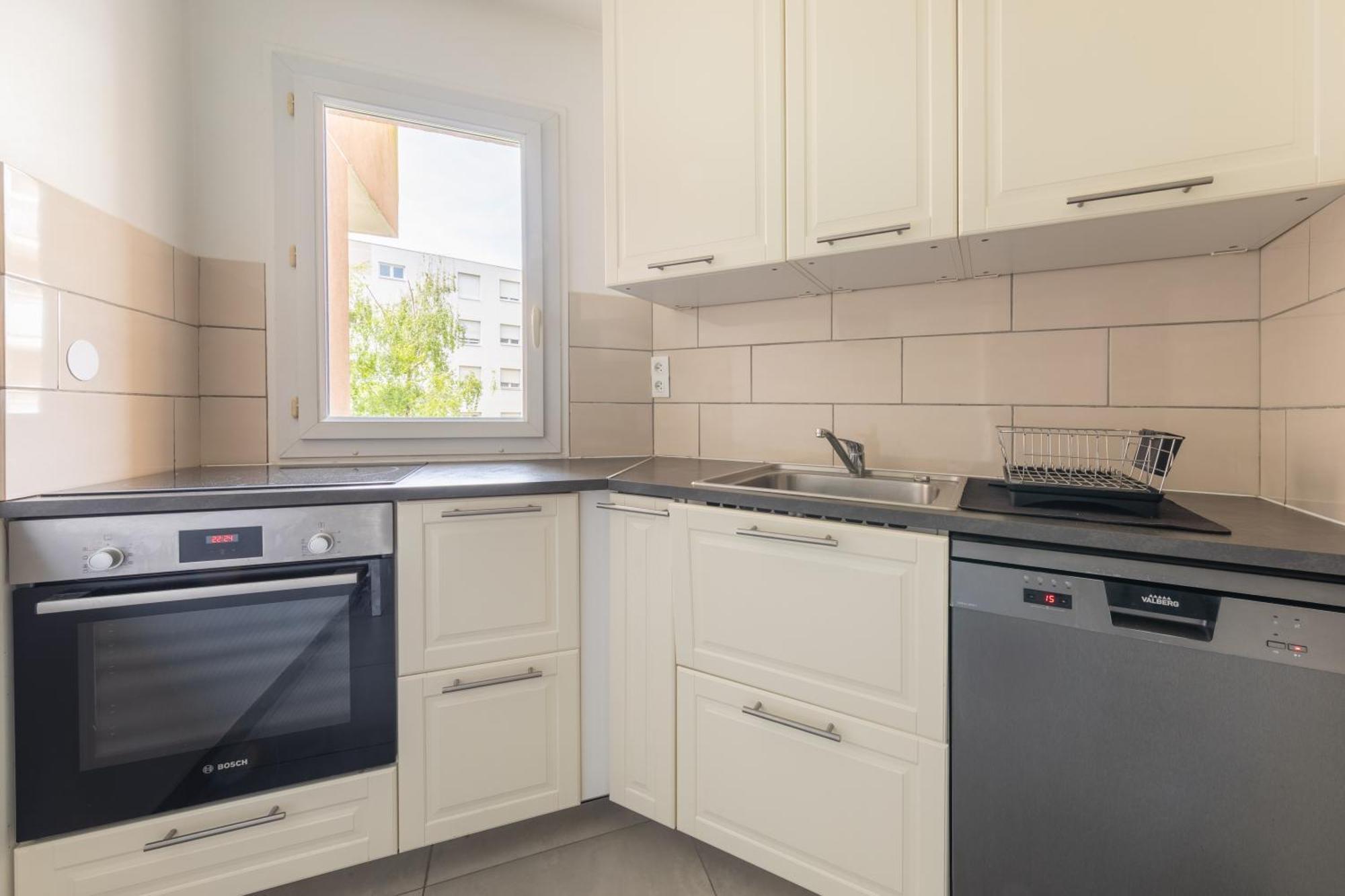 Appartement Proche Disneyland & Paris - 20 Minutes - Proche Gare Rer نْوازييل المظهر الخارجي الصورة