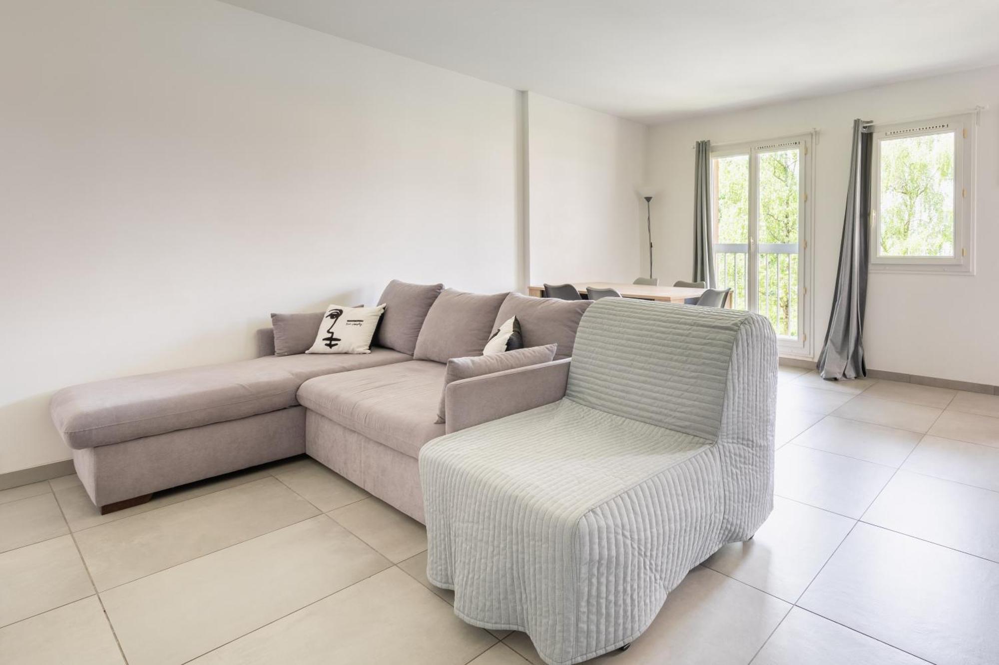 Appartement Proche Disneyland & Paris - 20 Minutes - Proche Gare Rer نْوازييل المظهر الخارجي الصورة
